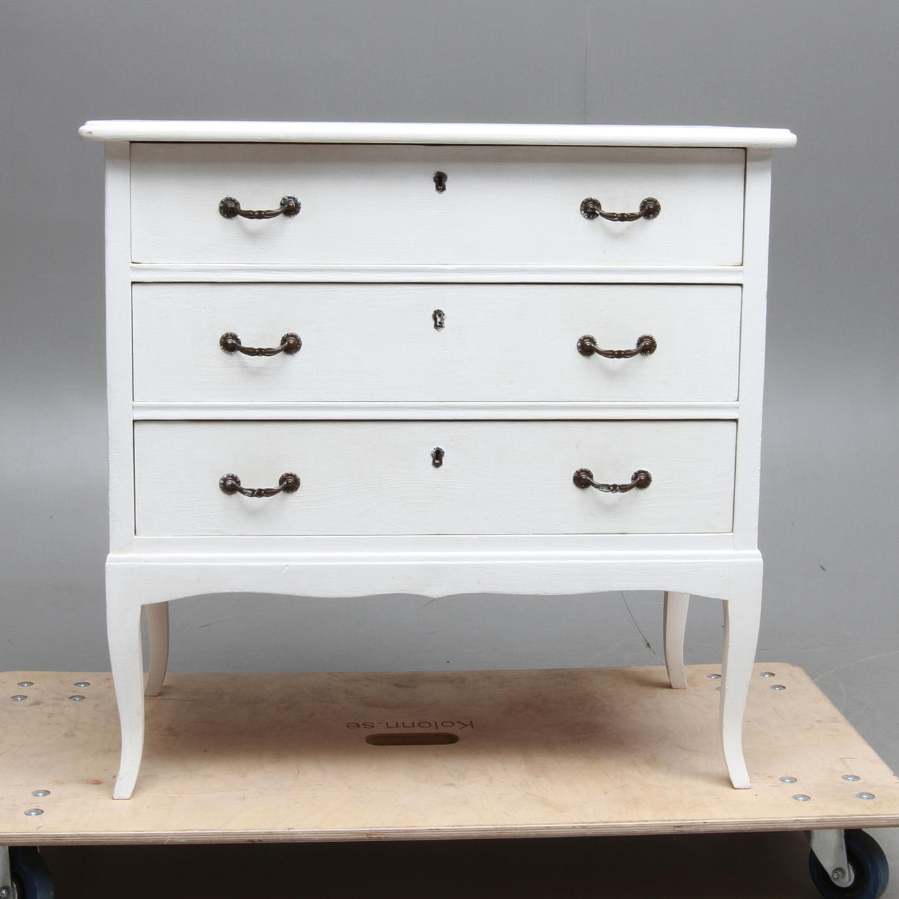 BYRÅ, 3-lådig, 1900-tal.