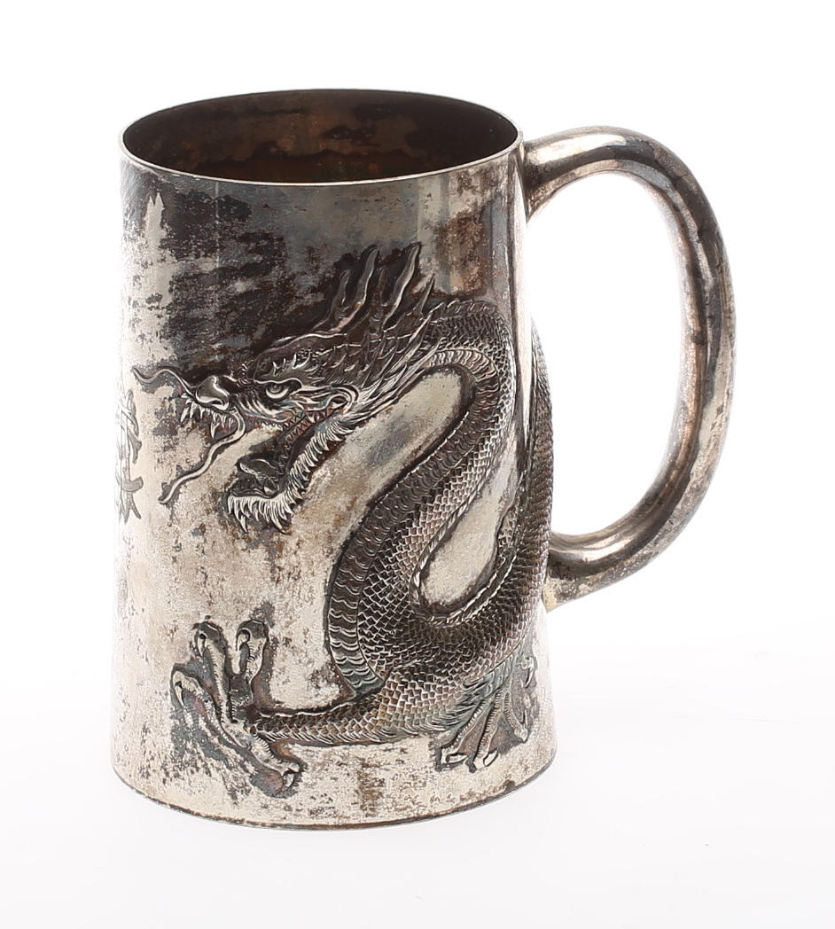 HUNG CHONG & CO CA.1830 - 1925. MUGG, Shang Hai omkring 1900.