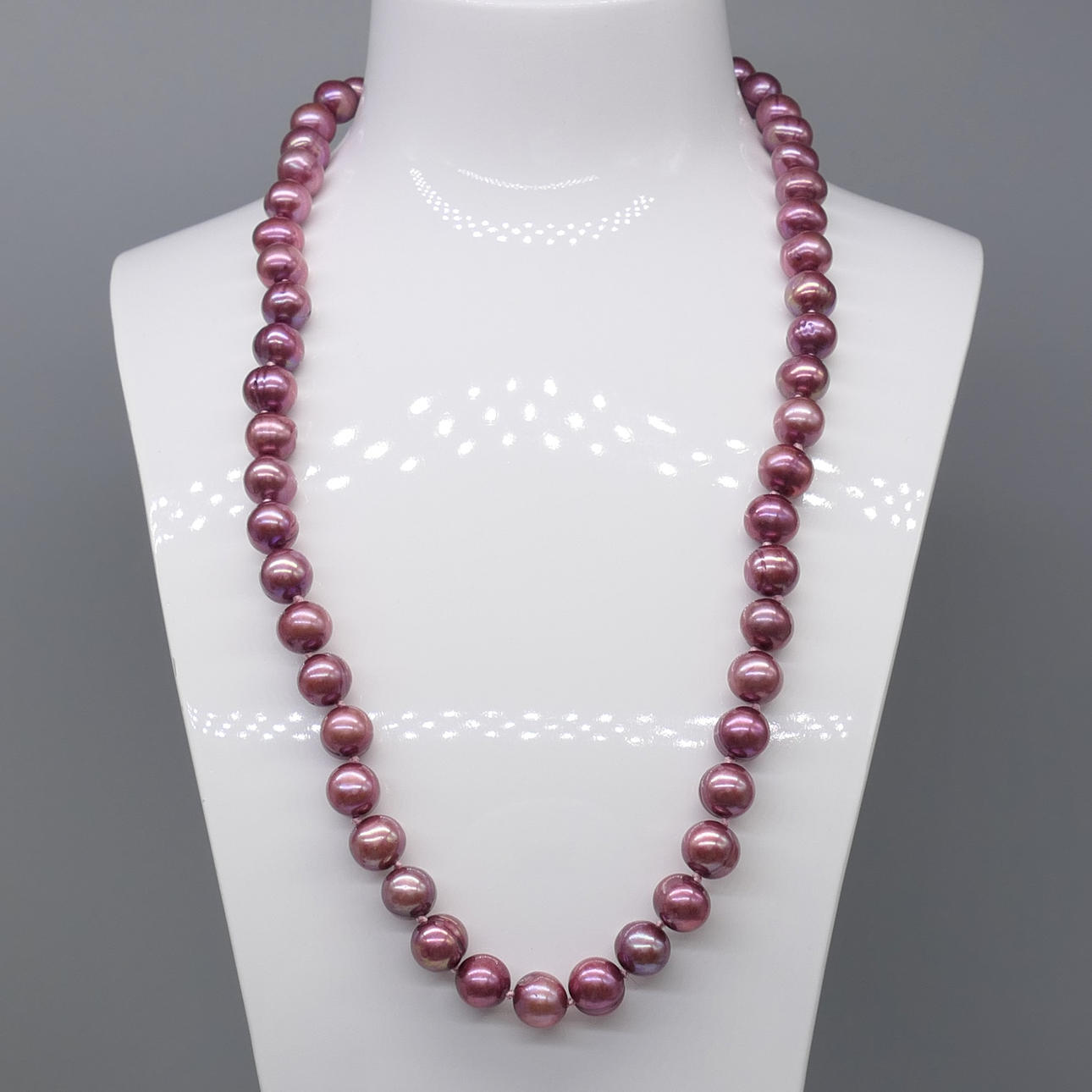 MAKEANVEDEN HELMI kaulakoru.