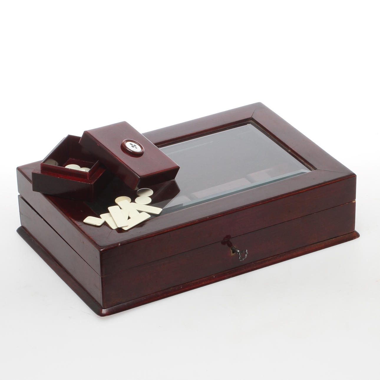 SCHATULL MED SPELMARKER, 1900-tal.