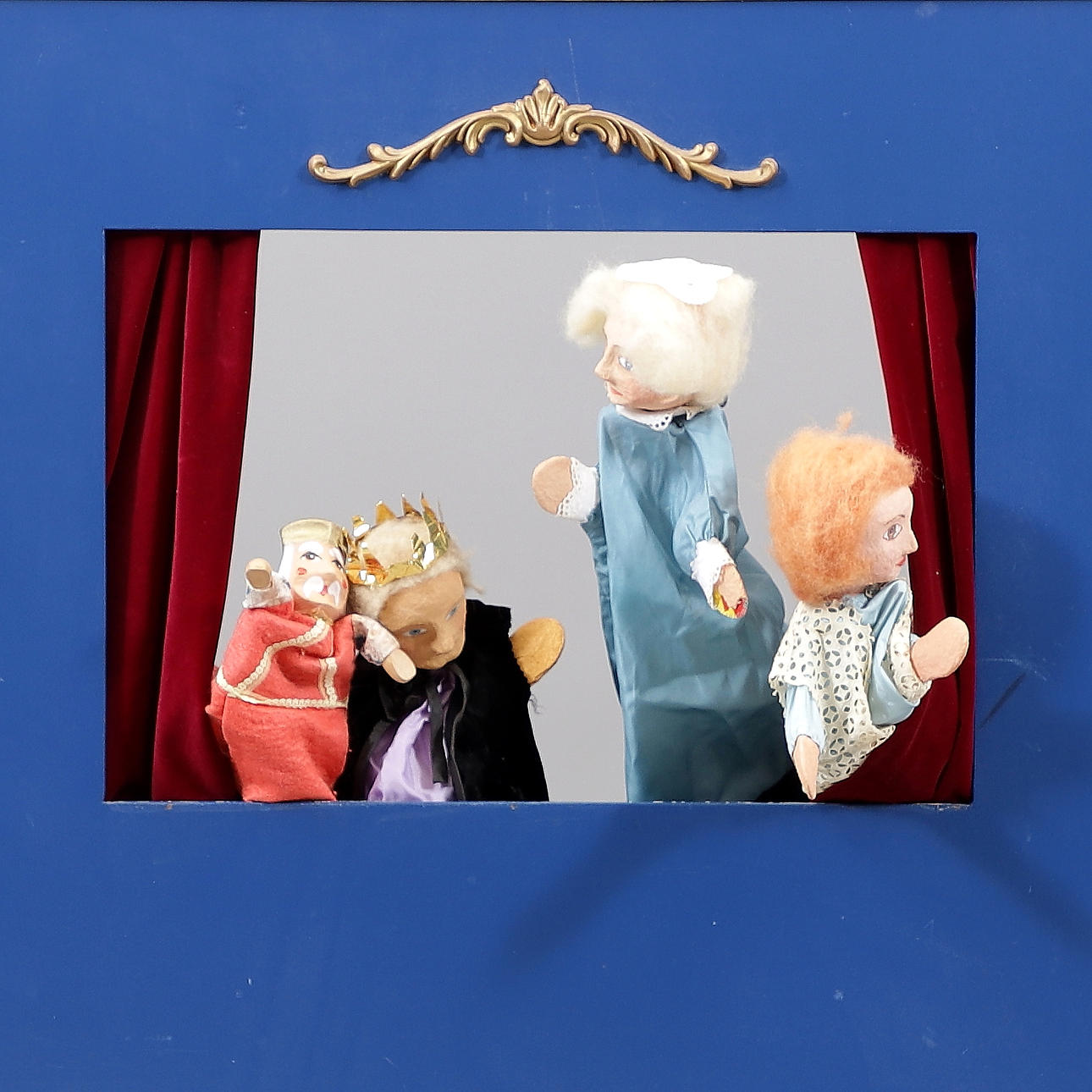 TEATRO DE TÍTERES, con muñecos.