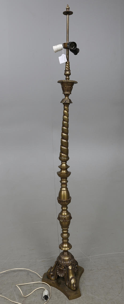 GOLVLAMPA, malm/mässing, 1900-tal.