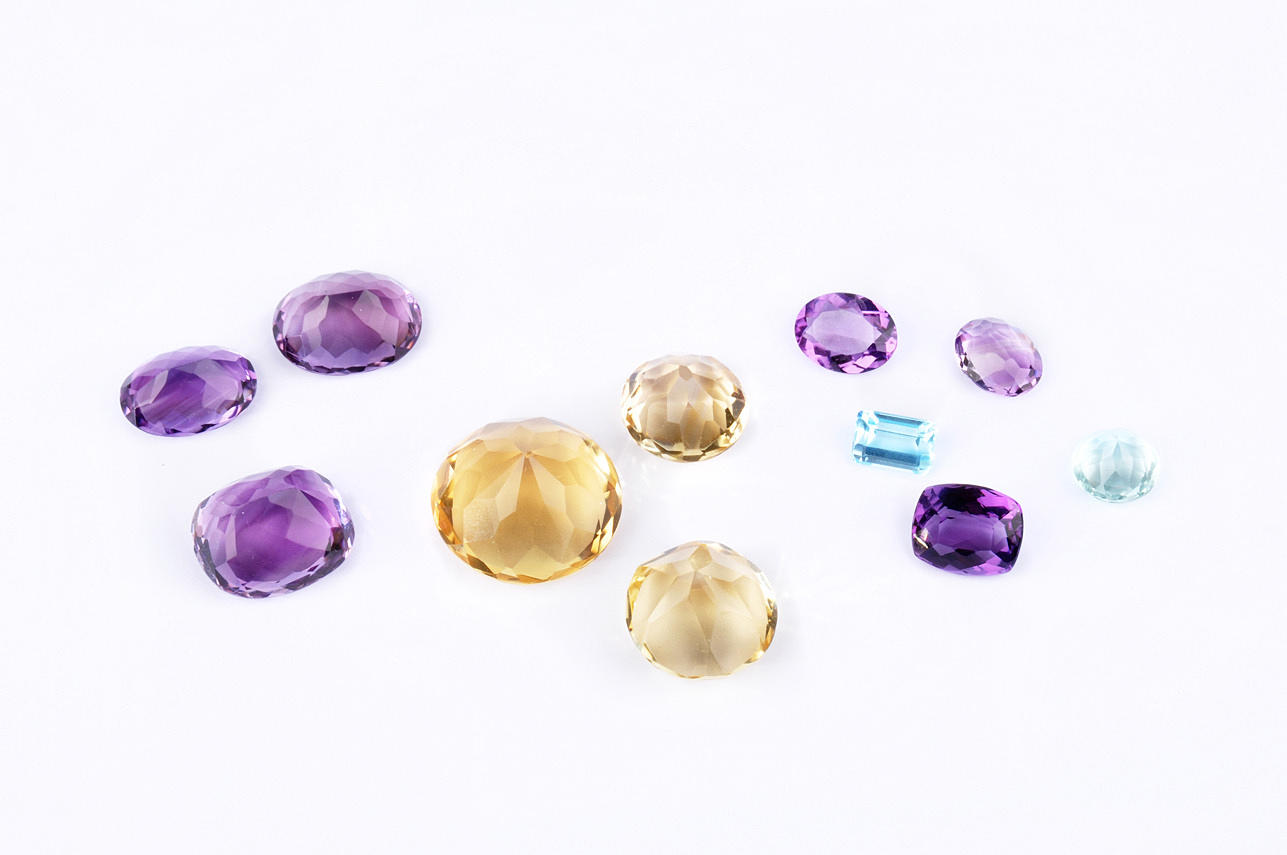 STENAR. Citrin, ametist, akvamarin, blå topas.