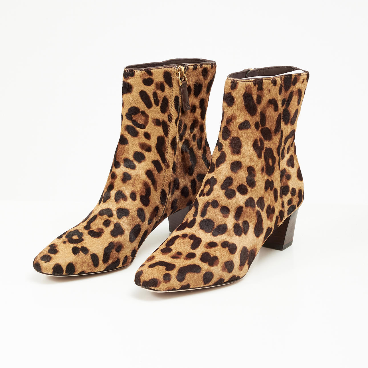 RALPH LAUREN, botas de pelo de caballo con estampado de leopardo.