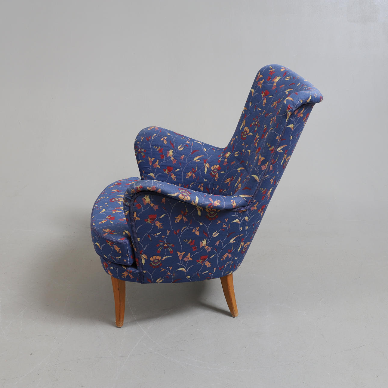 FÅTÖLJ, med armlän, 1940/50-tal.