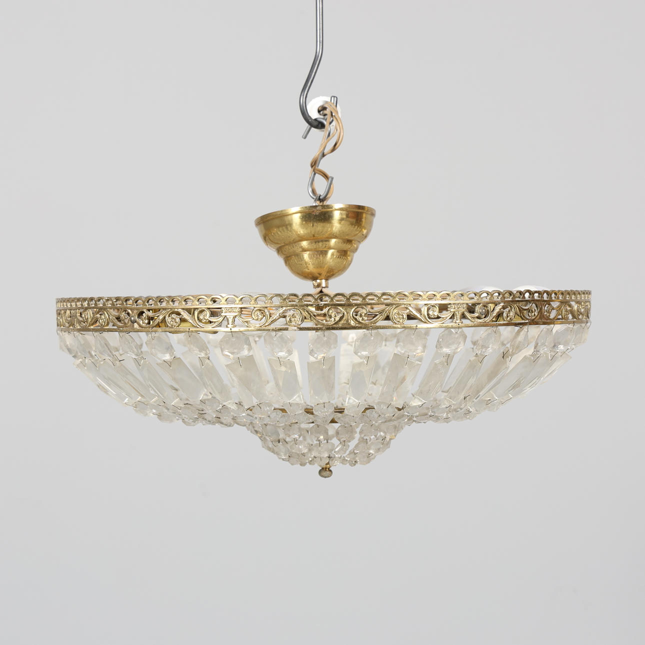 KRISTALLPLAFOND, gustaviansk stil.