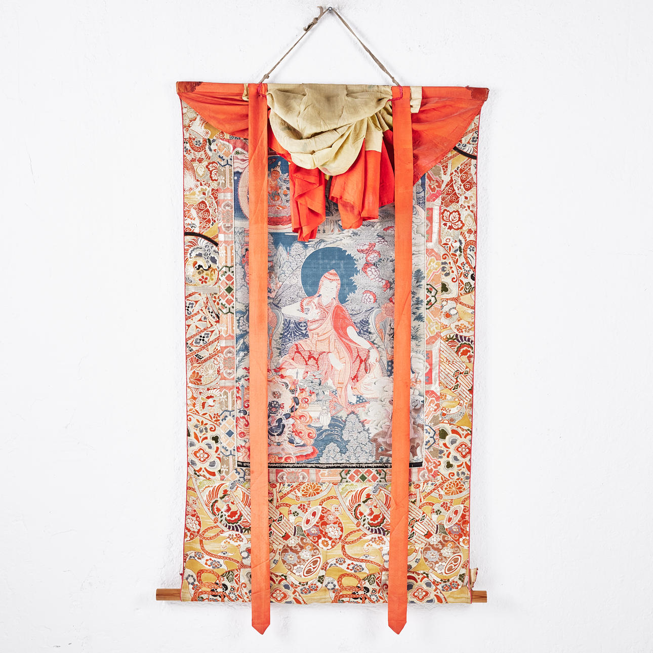 TEXTIL, Nepal, 1900-tal, thangkastil, maskinvävd.
