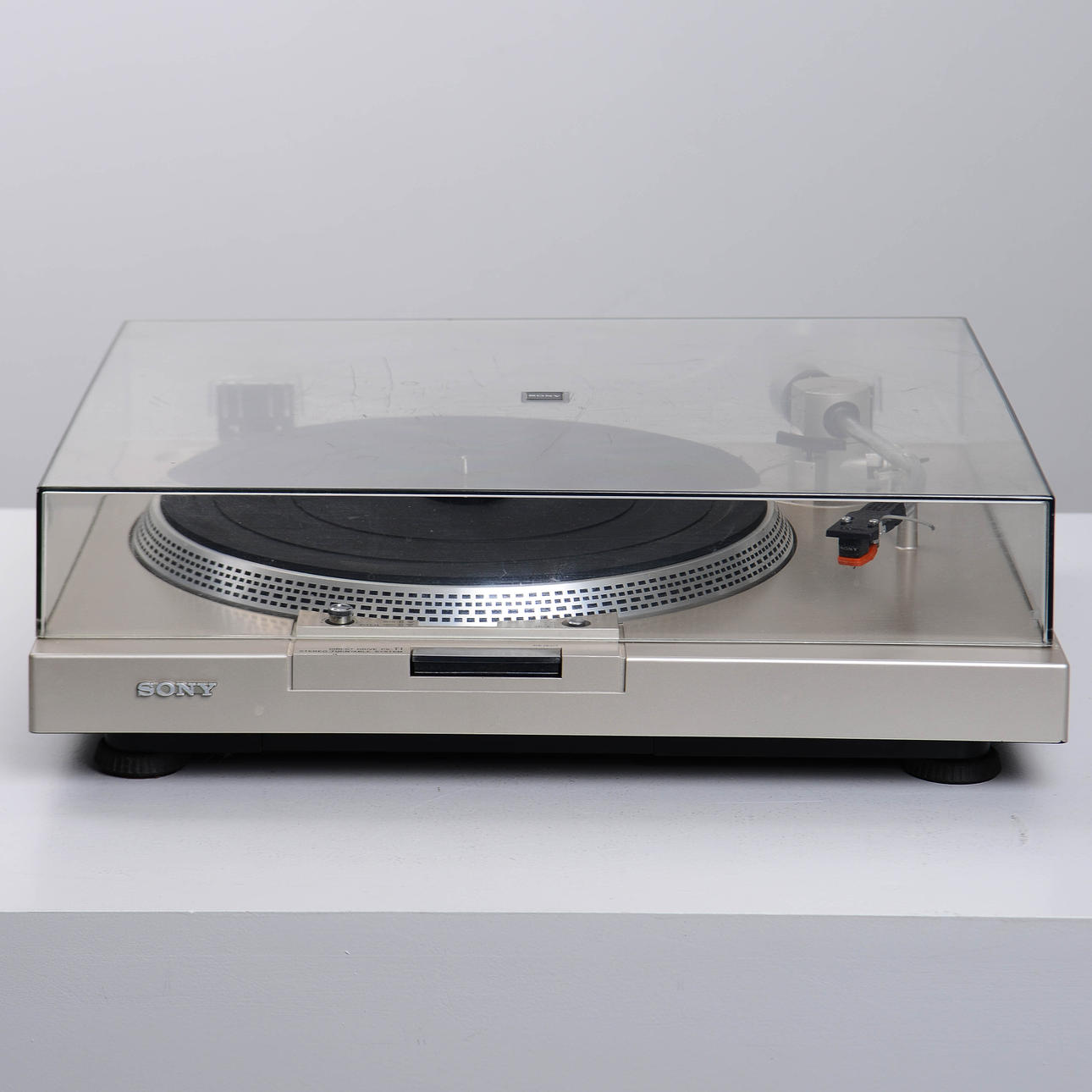 TURNTABLE Sony PS-T1.