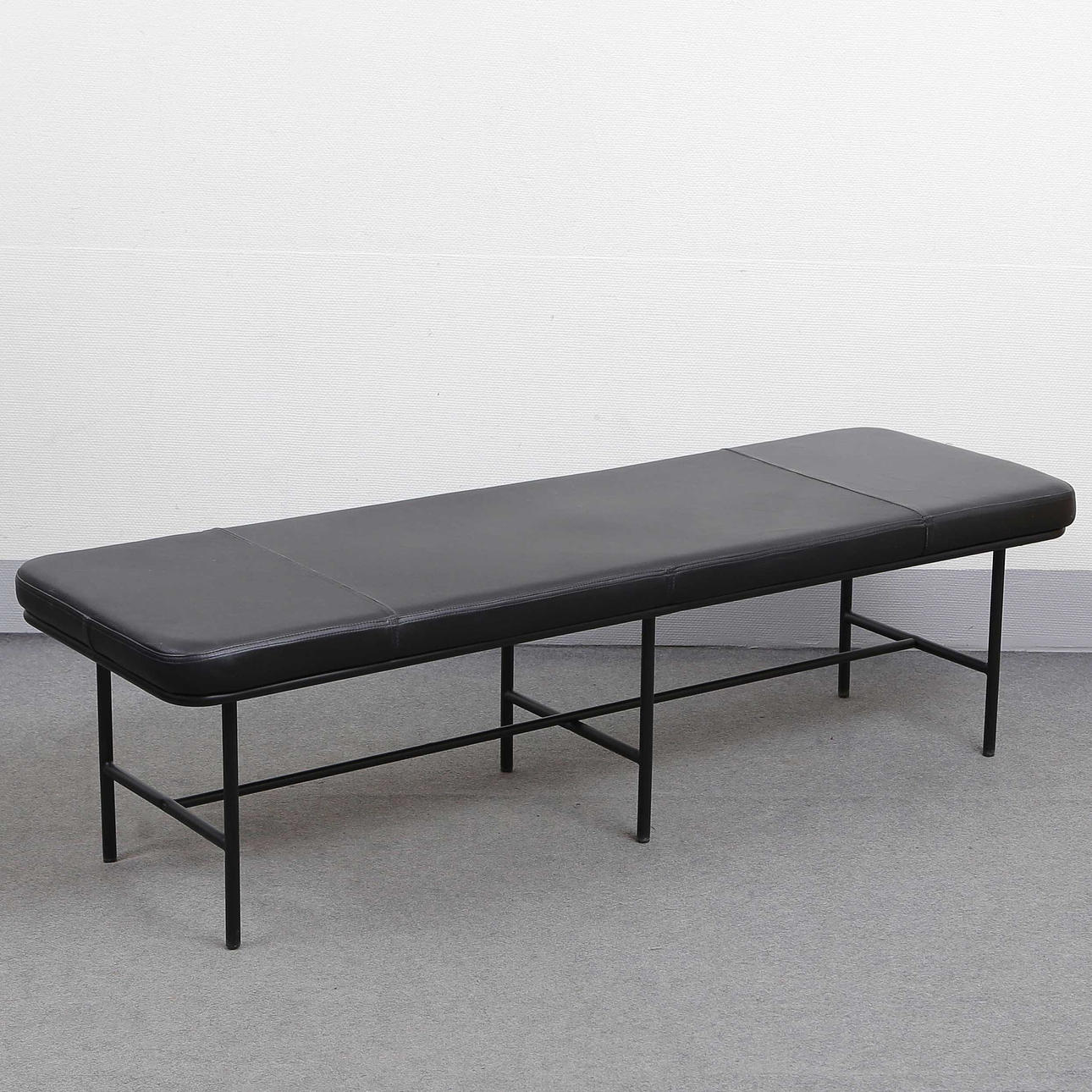 BÄNK "COMMA" HOUSE DOCTOR DANMARK, SAMTIDA.