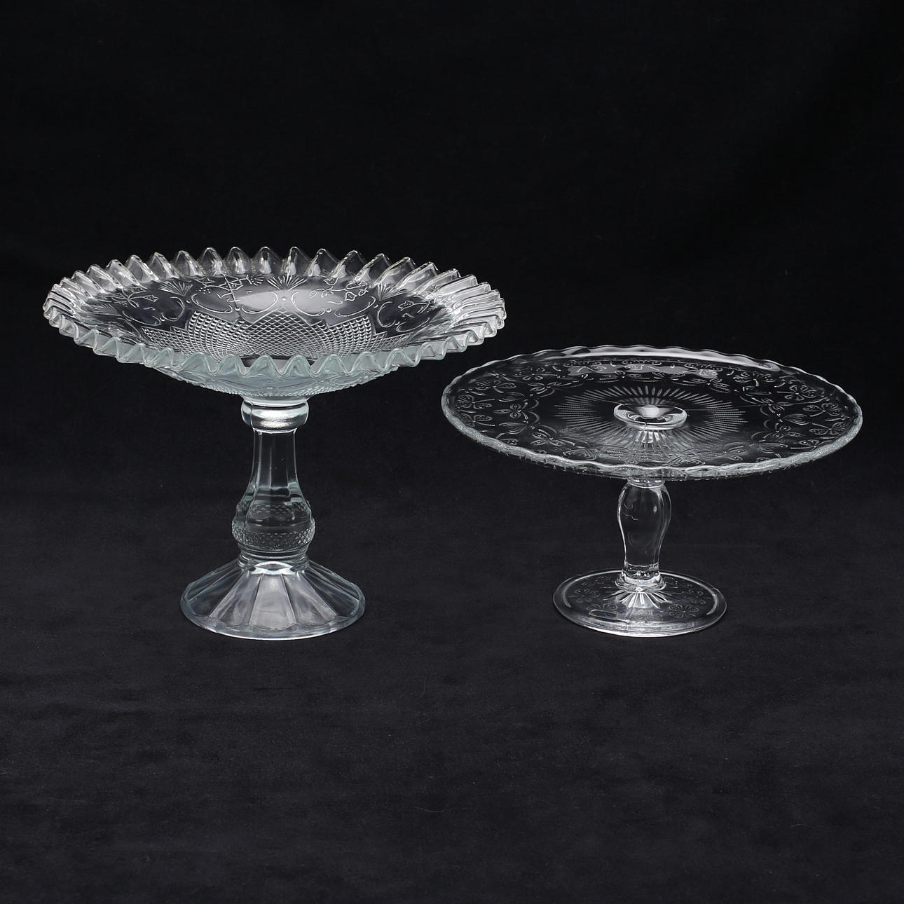 SKÅL och FAT på fot, 2 st, glas, 1900-tal.