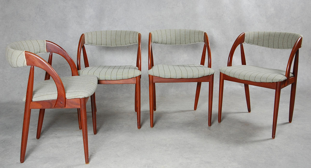 STOLAR, 4 st möjligen Kai Kristiansen.