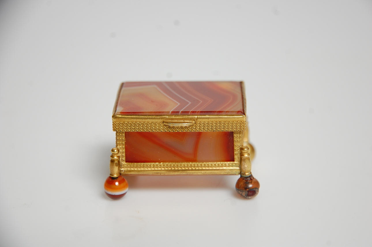 LOCKASK, agat, 1800-talets början.