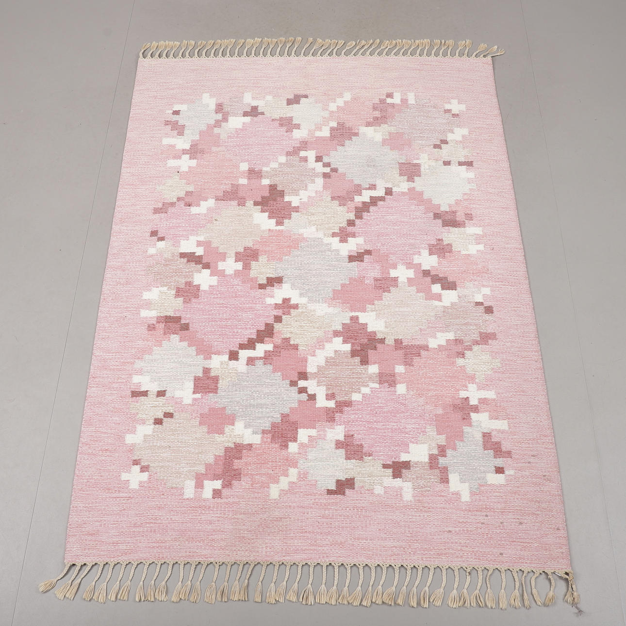 INGEGERD SILOW. Matta, röllakan, 1900-talets andra hälft.