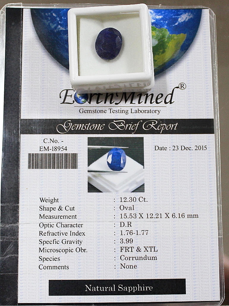 ÄDELSTEN, blå safir, vikt 12,30 ct, med certifikat.