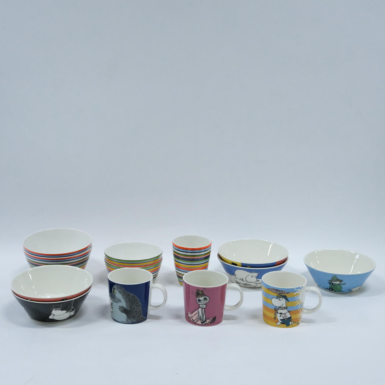 ARABIA, ÅTTA DELAR MUMIN, SAMT IITTALA, FYRA DELAR.