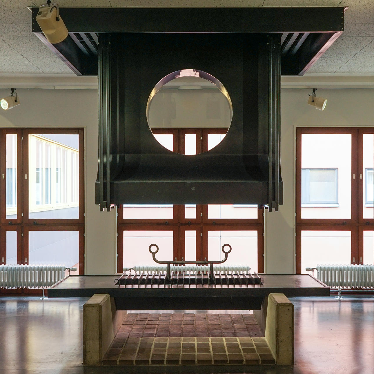 OVE LINDBLOM. Eldstad, omkring 1980.