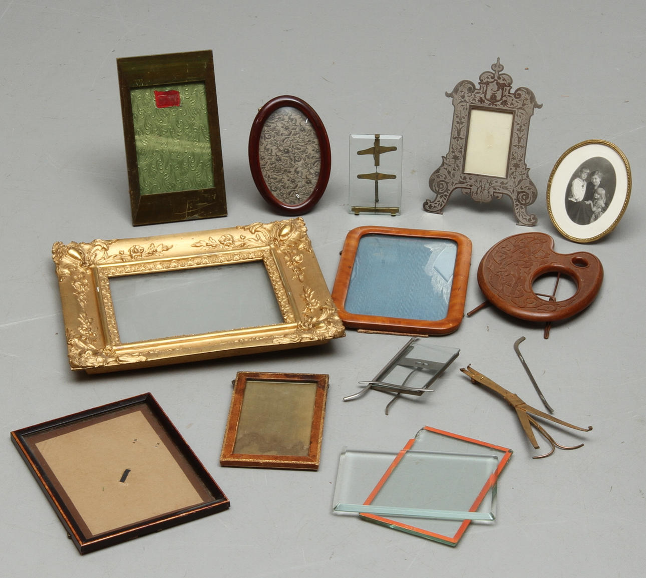 FOTORAMAR, 12 st, 18 och 1900-tal.