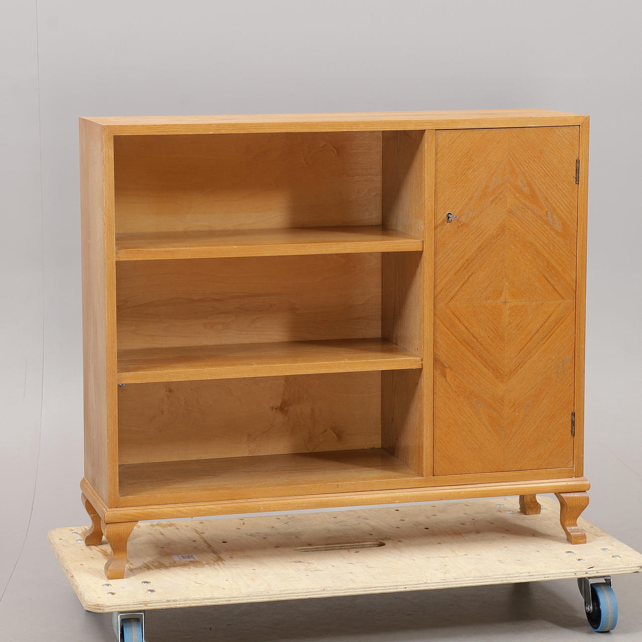 Bookcase with cupboard, elm, 1940/50s.