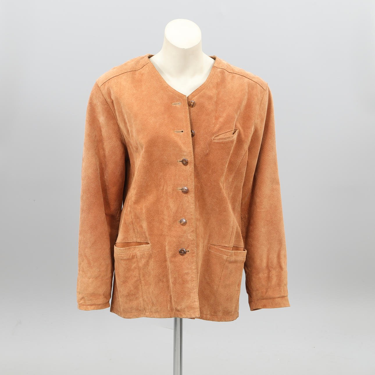 JACKA, mocka, Bigarreau.