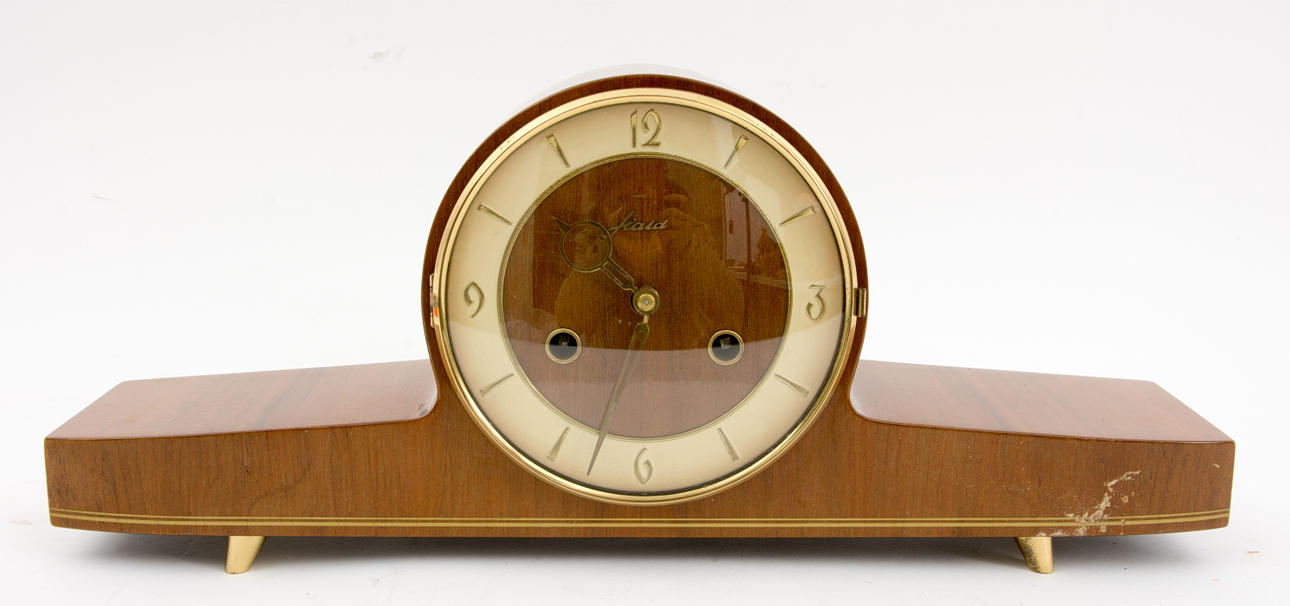 V.HAID. ”Kupolformad mantelklocka”, c.1920.