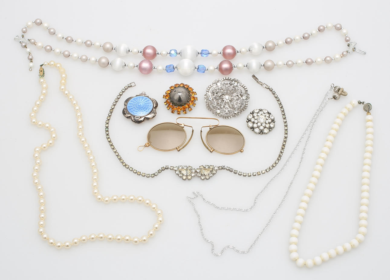 SMYCKEN, bl.a hängsmycke/berlock silver/cloisonne, Crisford & Norris Birmingham 1924.