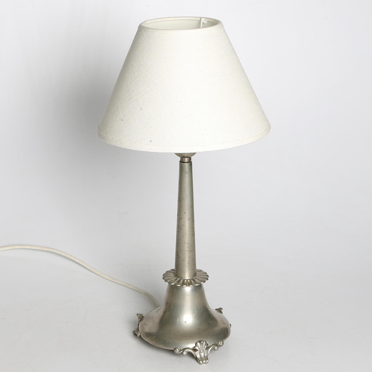 BORDSLAMPA, tenn, Art Deco, 1920/30-tal.