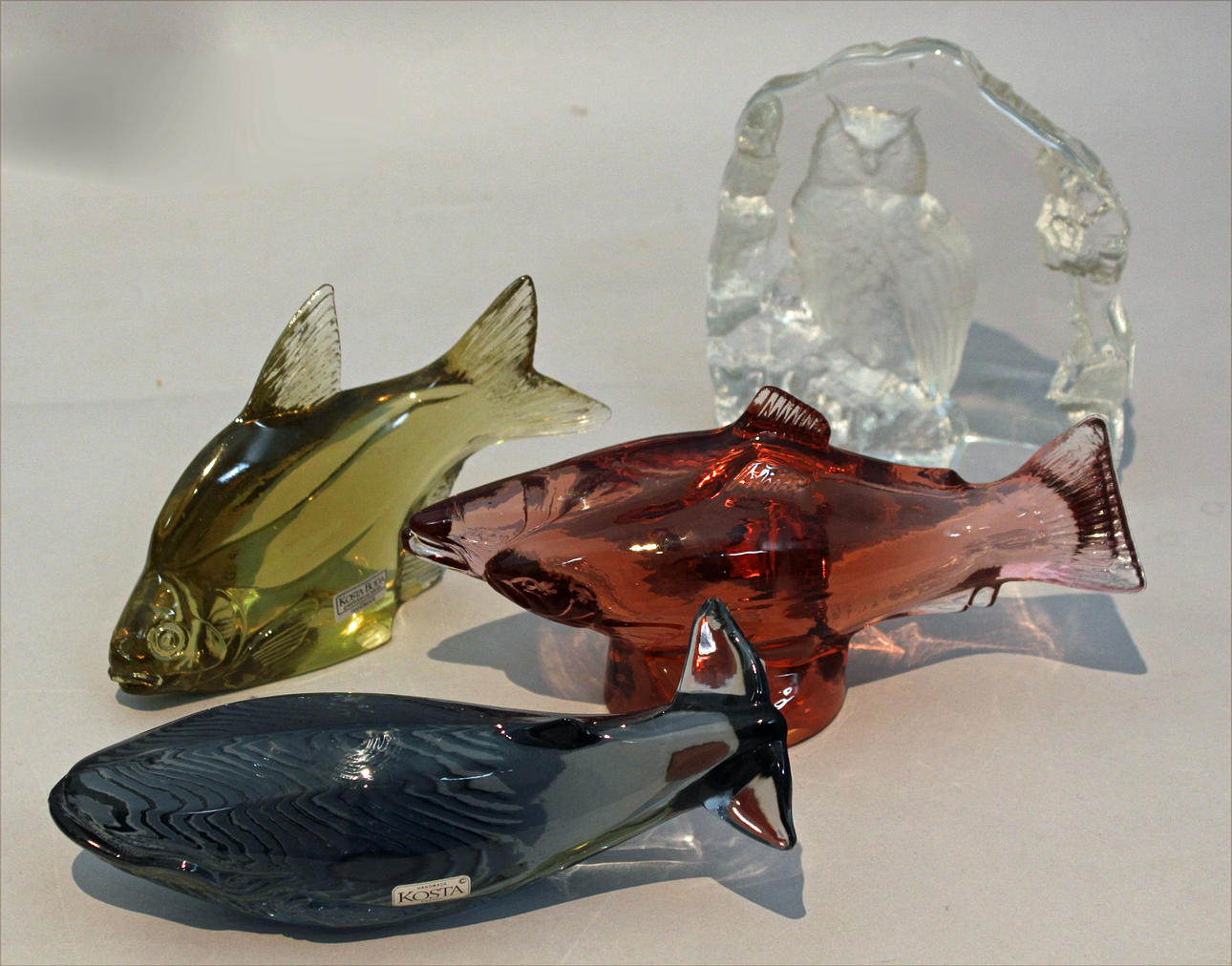 Parti glas (4). Bl a från Kosta och Orrefors.