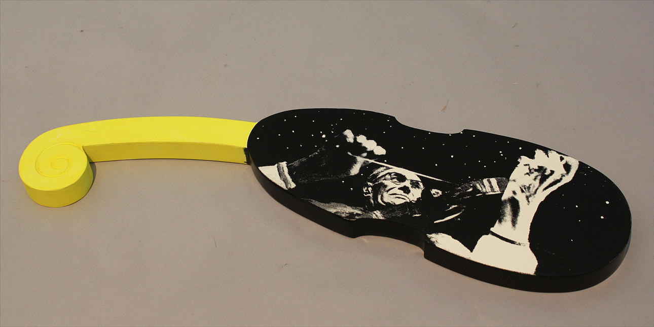 ÅKE PALLARP. "Spelmannen på fiolen är Orsaspelmannen Gössa Anders Andersson". Träskulptur. Signerad Å P.