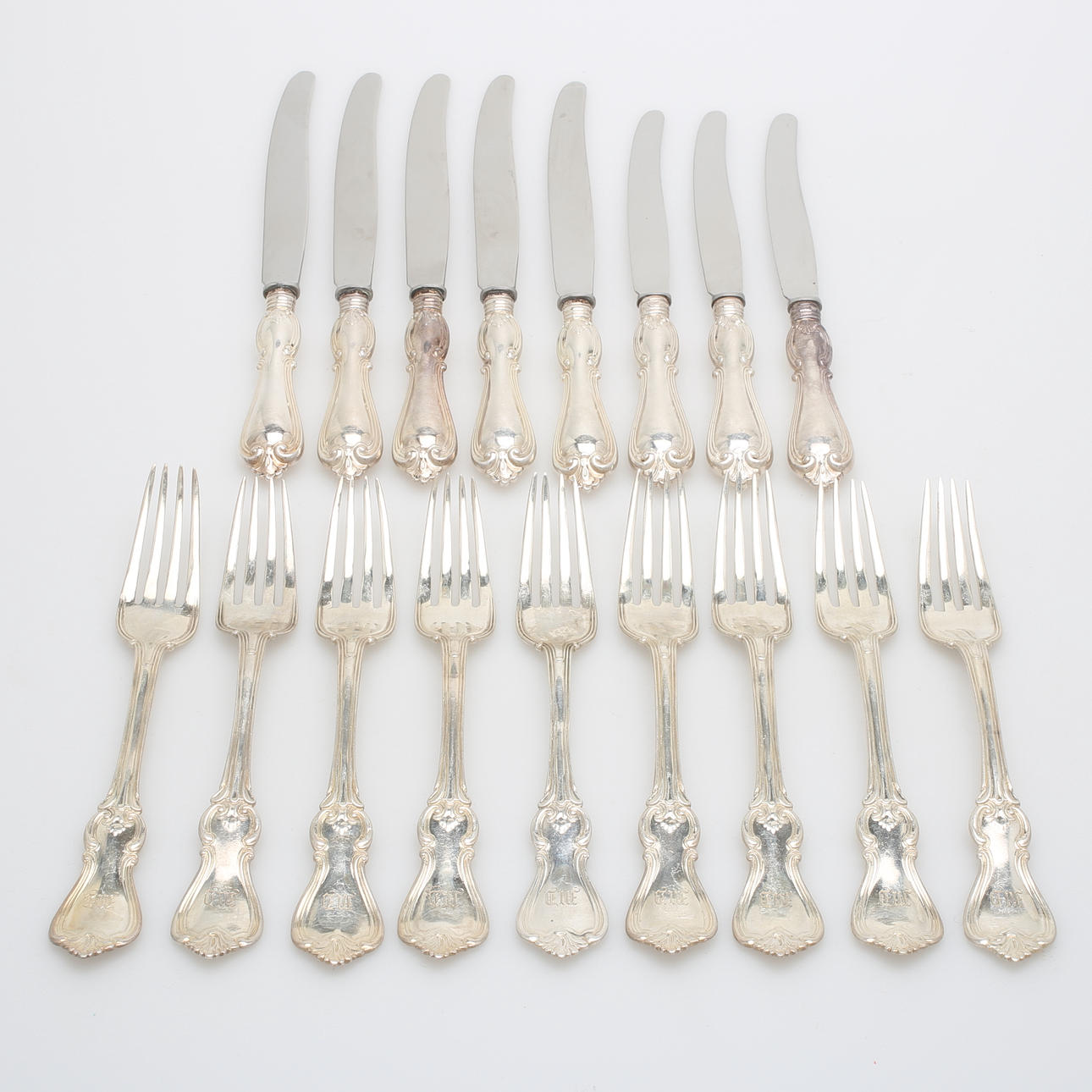 KNIVAR och GAFFLAR, 17 st, silver, "Olga", 1955 och 1871, vikt 1315 gram.
