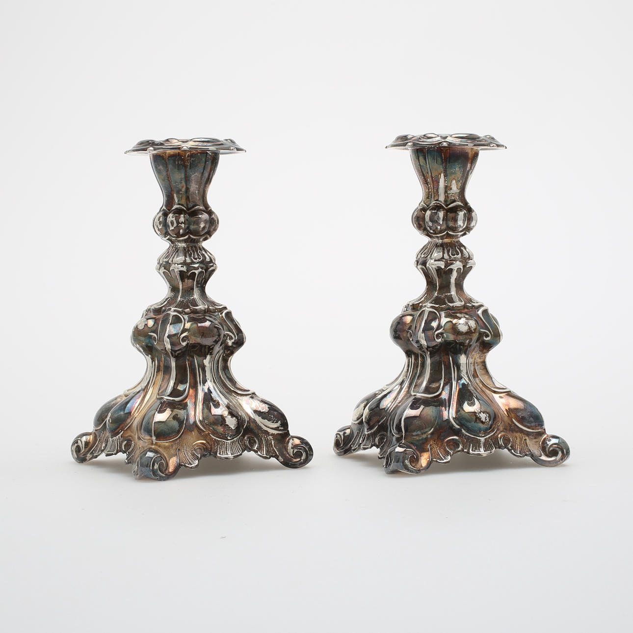 LJUSSTAKAR, ett par, silver, barockstil, totalvikt 826 gram.