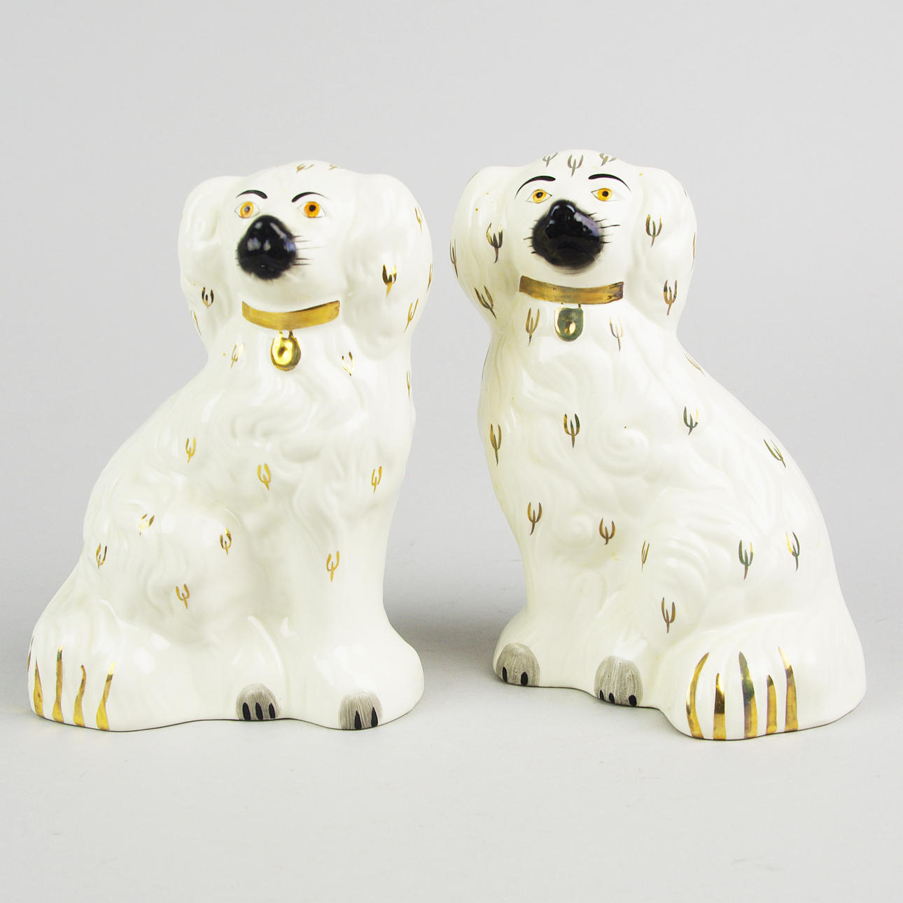 FIGURINER, 1 par, hundar, Beswick, England.