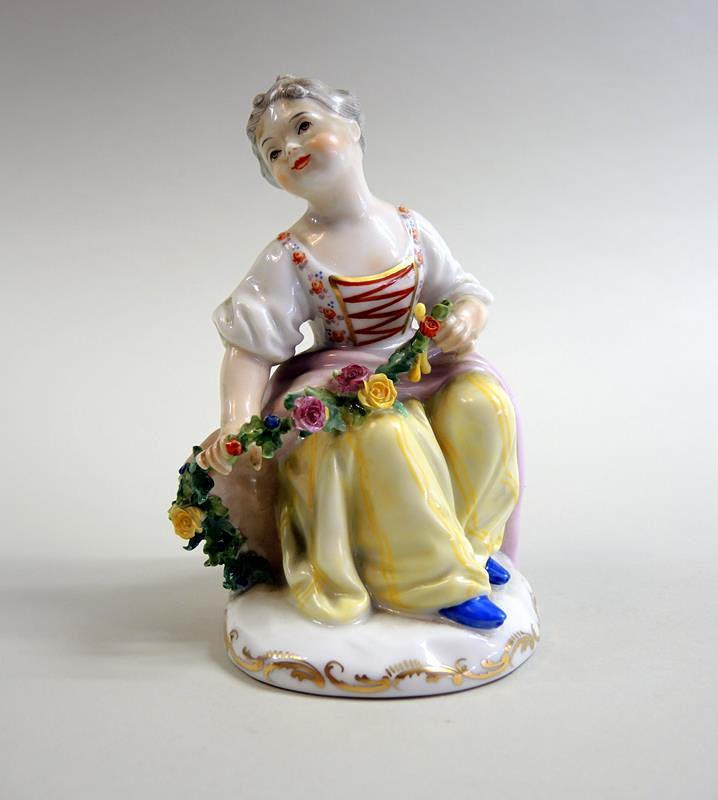 AUGARTEN VIENNA, PORCELAIN FIGURINE.