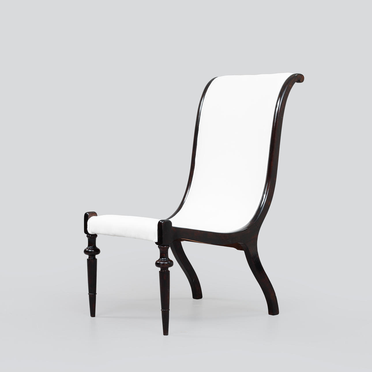 SVANHALSFÅTÖLJ, 1800-talets slut.