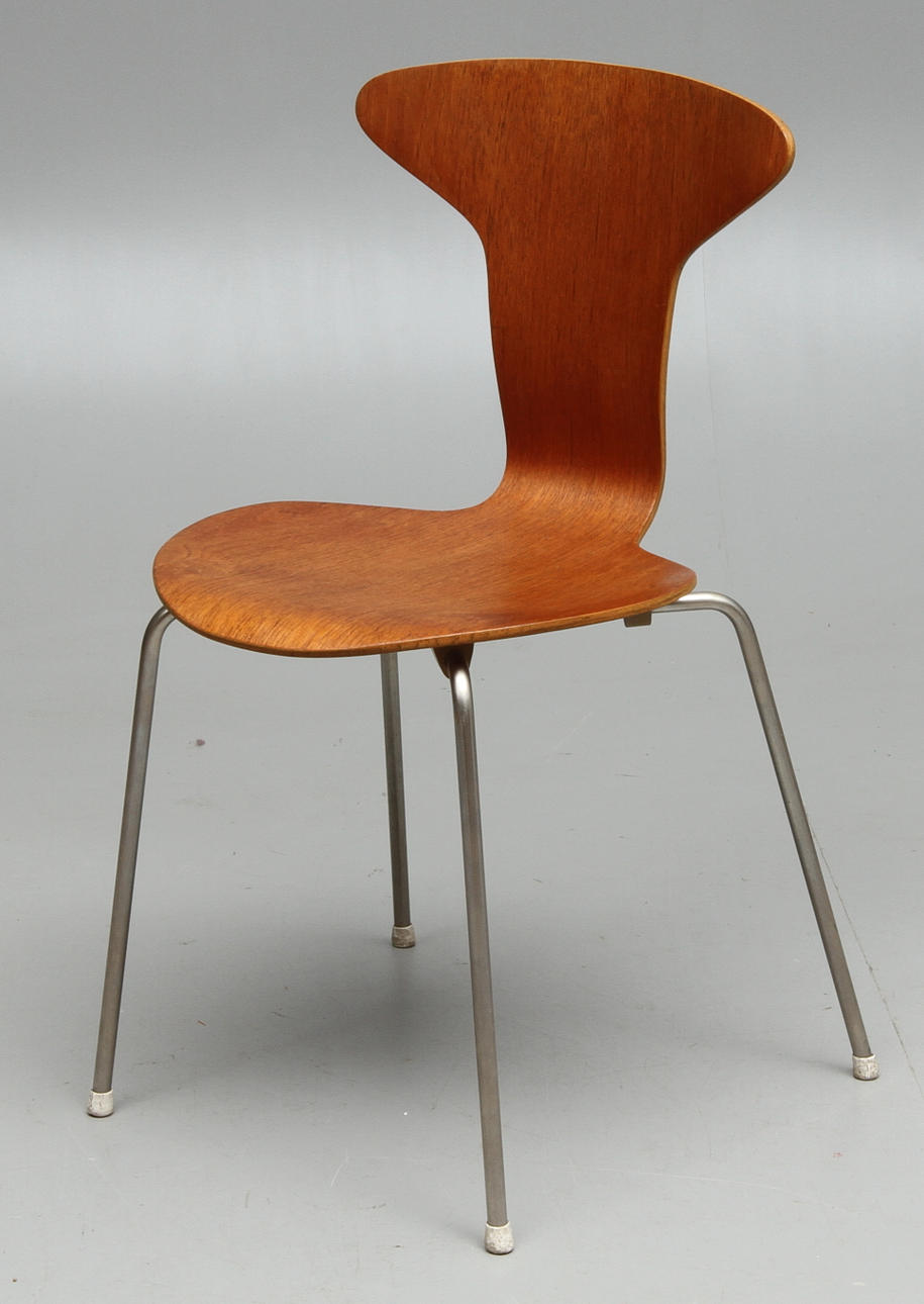 STOL, modell 3105, "Myggan" Arne Jacobsen för Fritz Hansen, 1900-talets andra hälft.