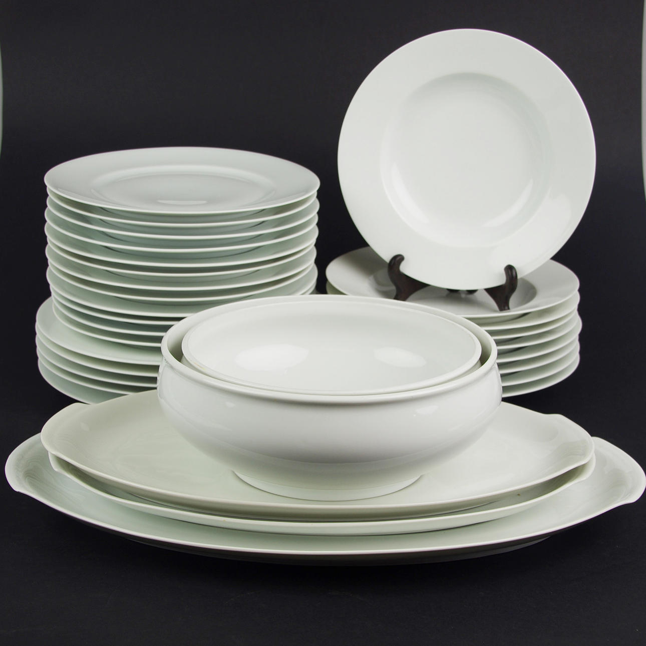 MATSERVIS, vitt porslin, Limoge, Framkrike.