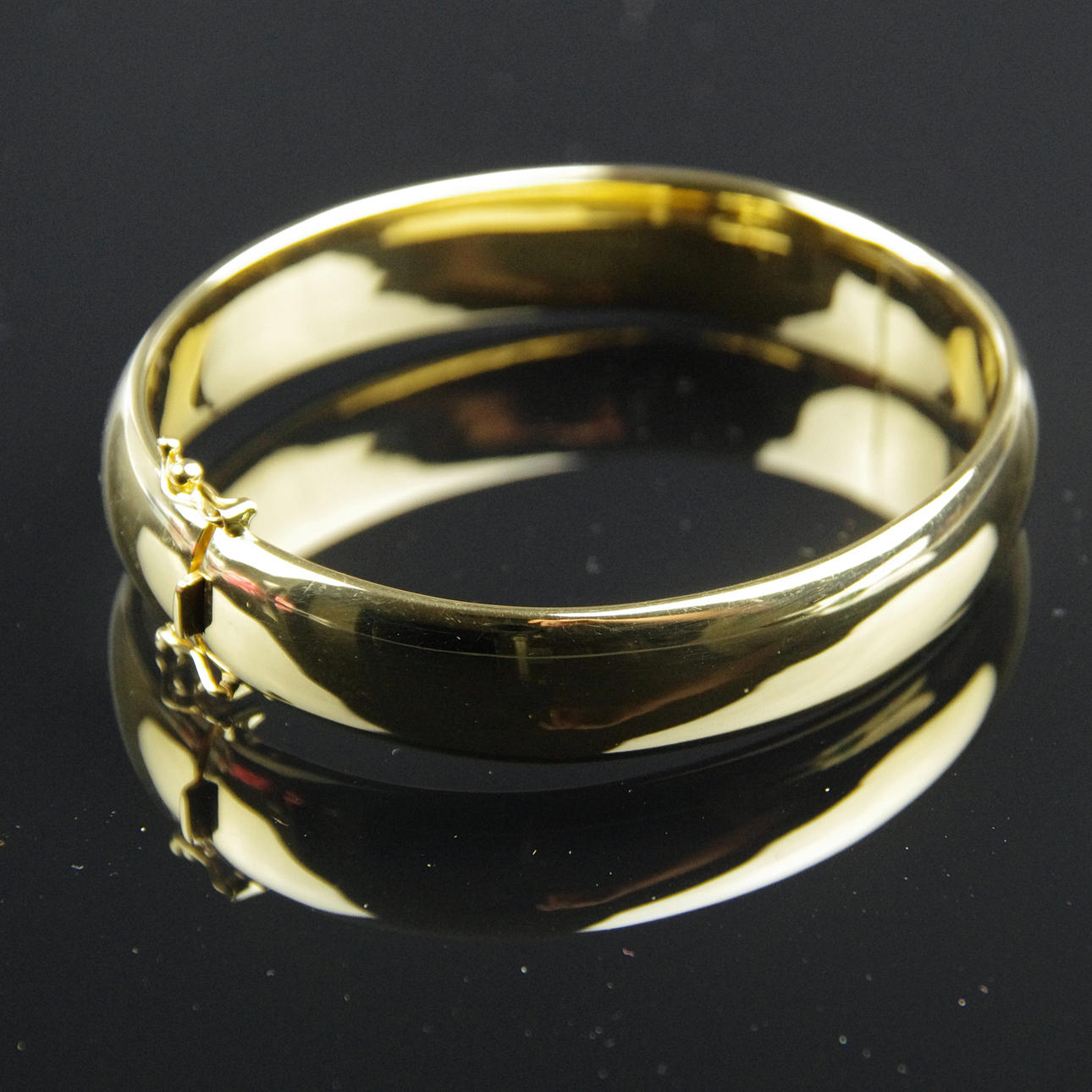 ARMBAND, stelt, 18K guld.