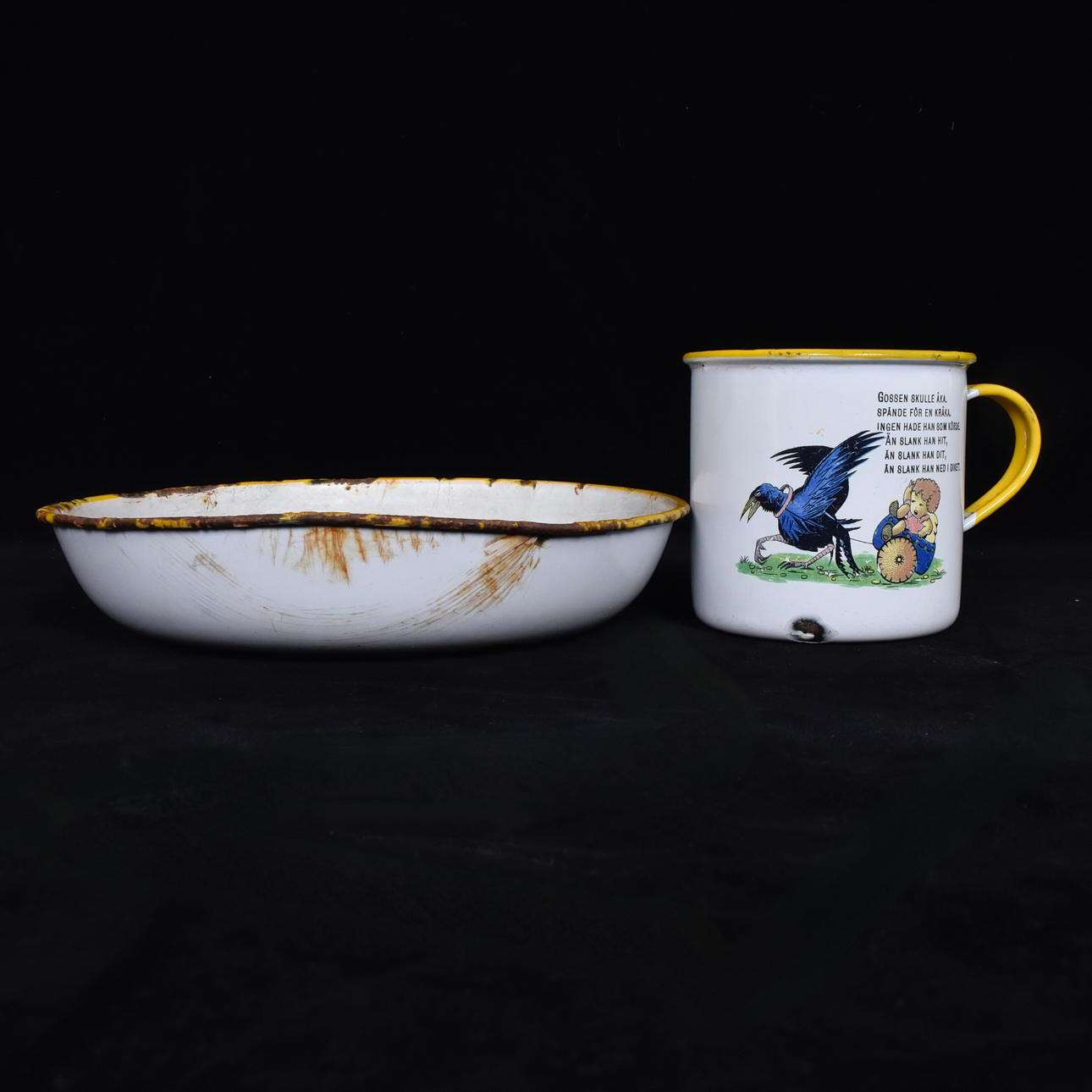 BARNMUGG SAMT TALLRIK, emalj, Kockums.