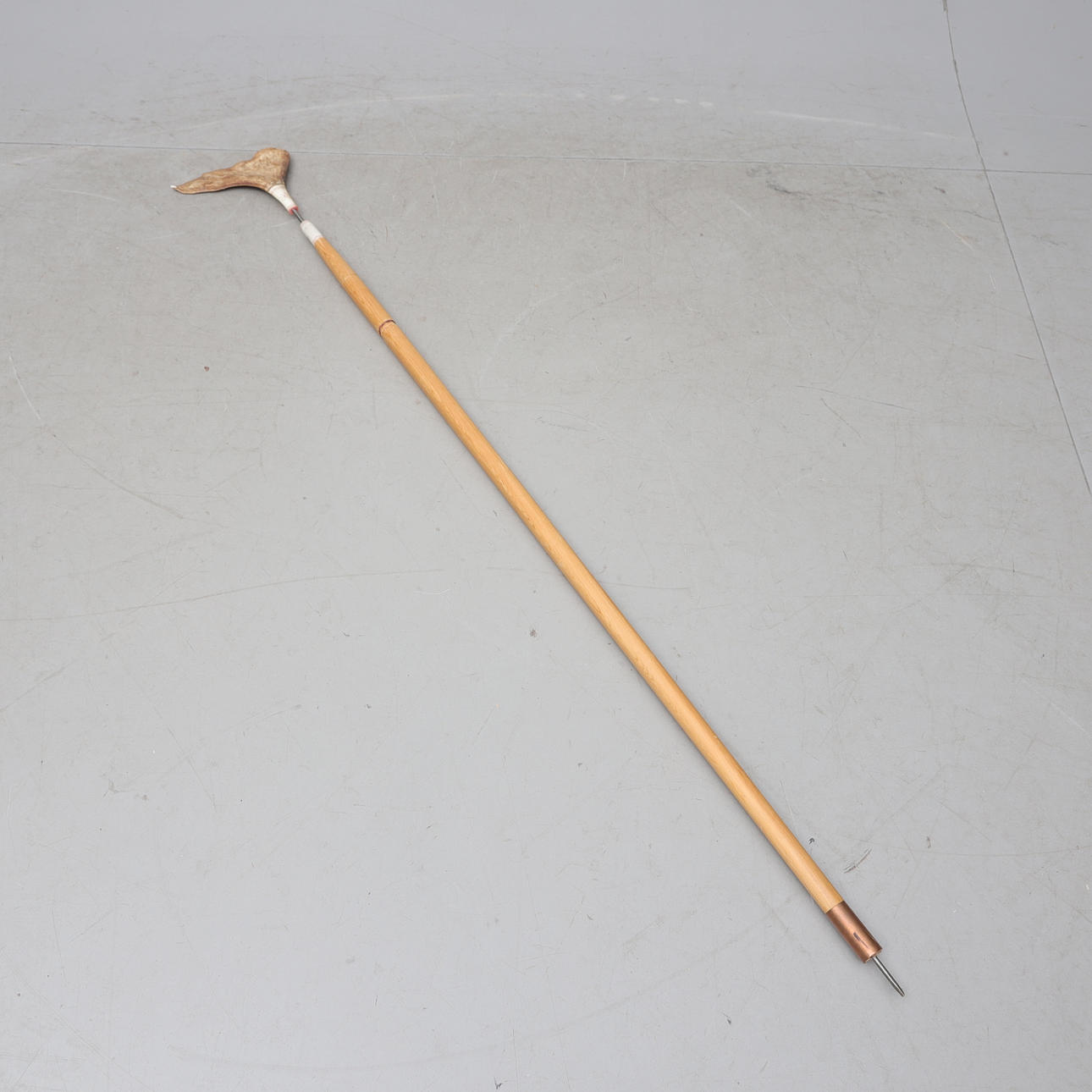 VANDRINGSSTAV, trä/horn, 1900-tal.