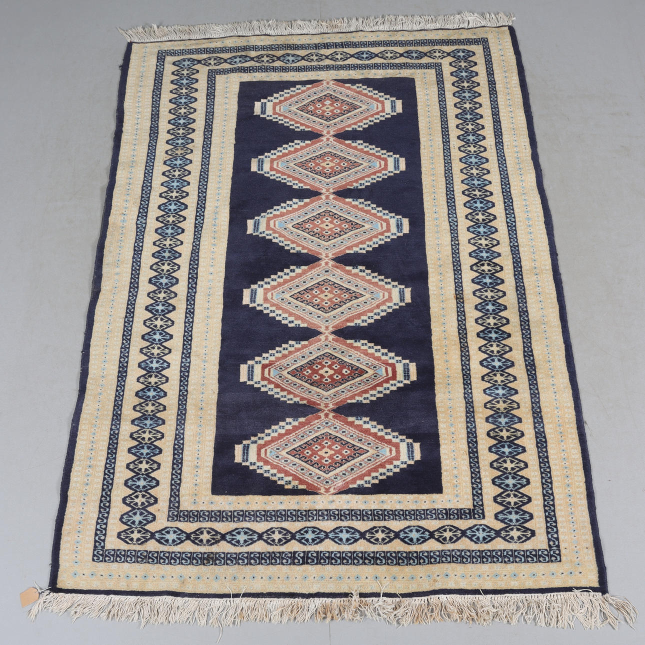 MATTA, orientalisk, 126 x 180 cm.