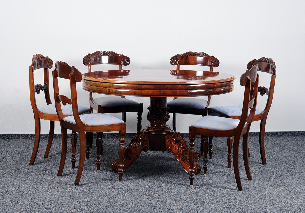 SPÄT-BIEDERMEIER. Sittgrupp i mahogny Backstage bord och 6 stolar.