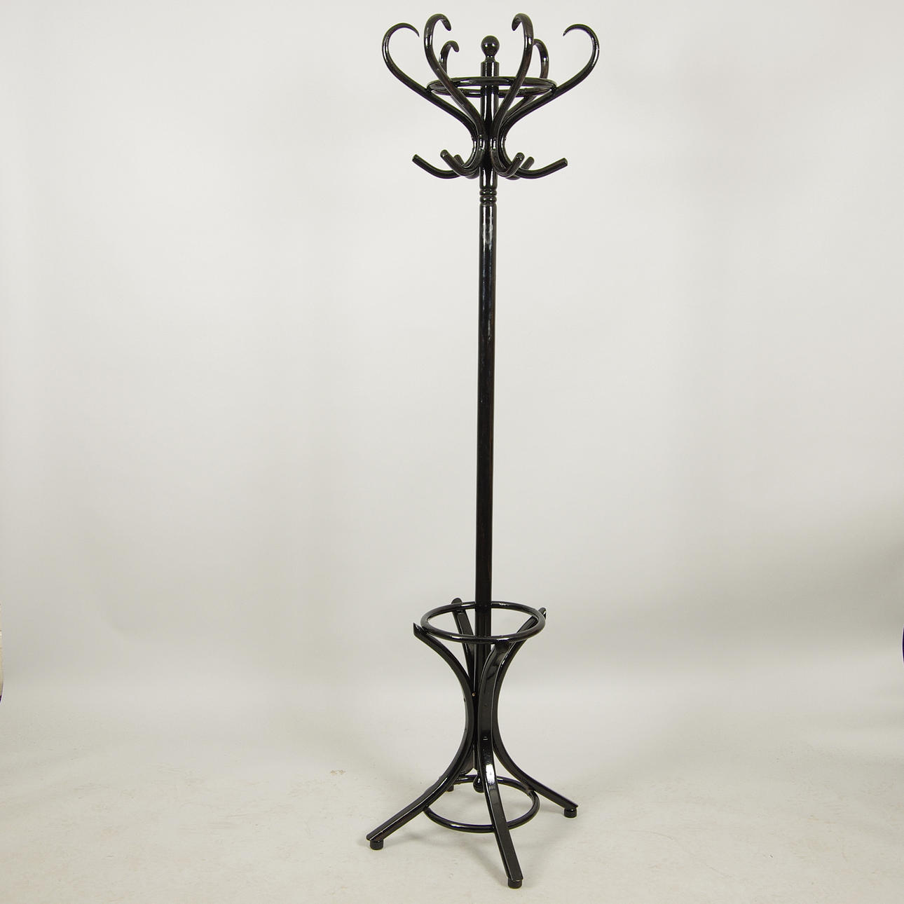 TAMBURMAJOR, svartmålad trä, sent 1900-tal.