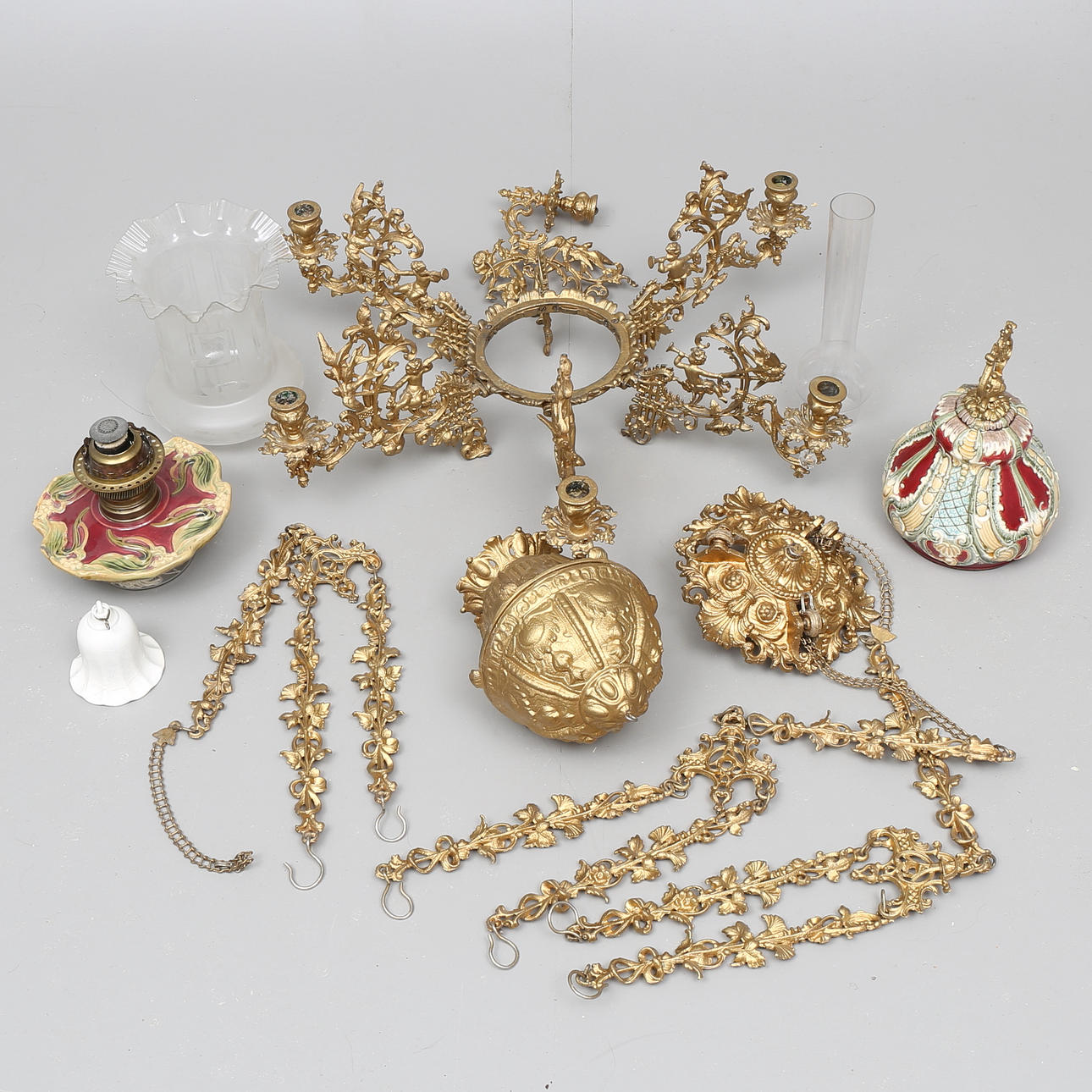 HÄNGFOTOGENLAMPA, 6-armad, majolika, 1800-tal.