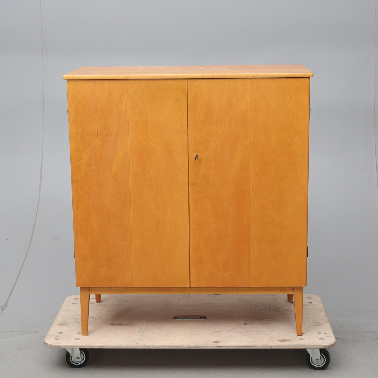 SKÅP, björk, 1940-/50-tal.