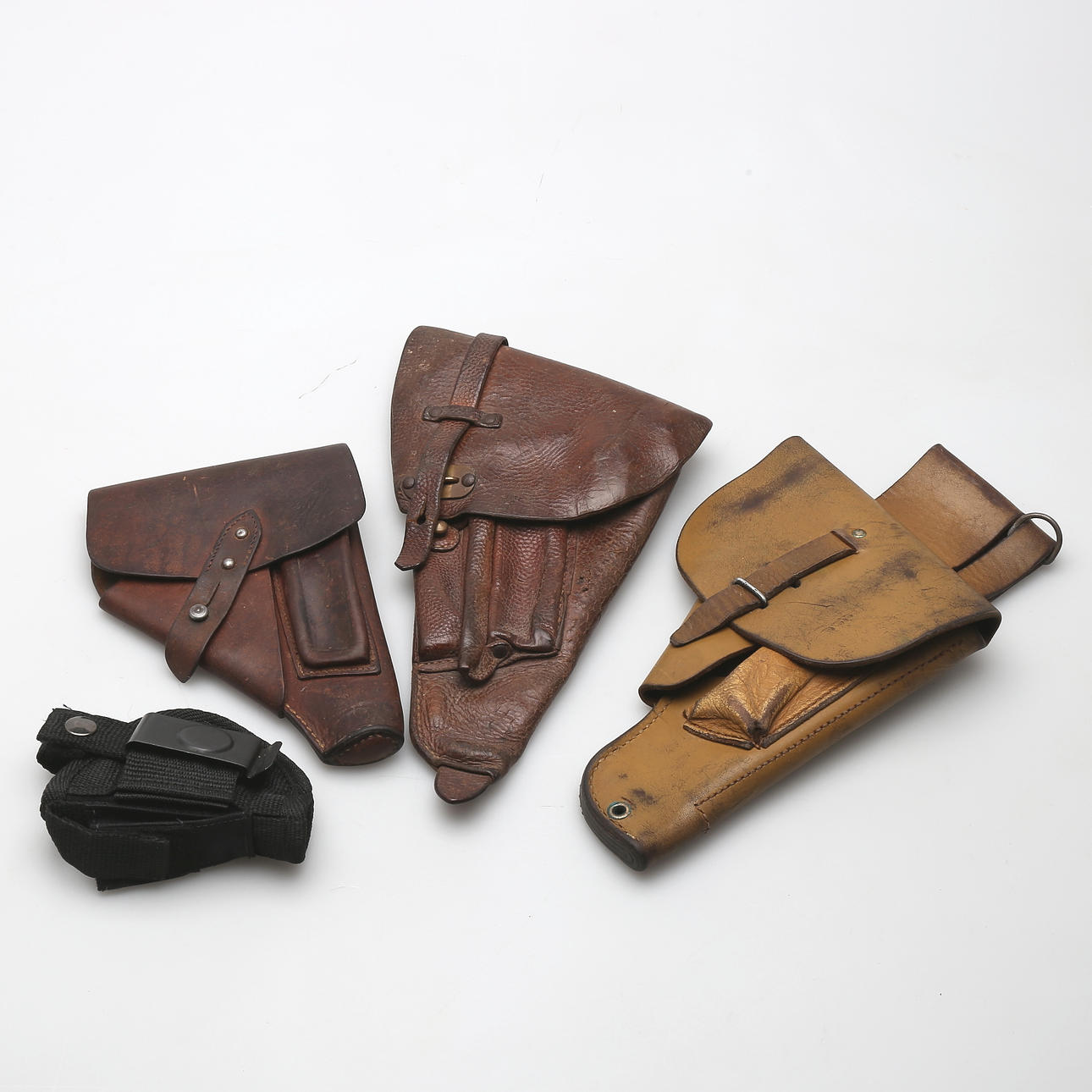 HÖLSTER, 4 st, militära, 1900-tal.