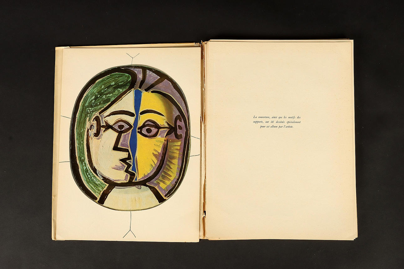 CERAMIQUES DE PICASSO, an art folder, Suzanne et Georges Ramié