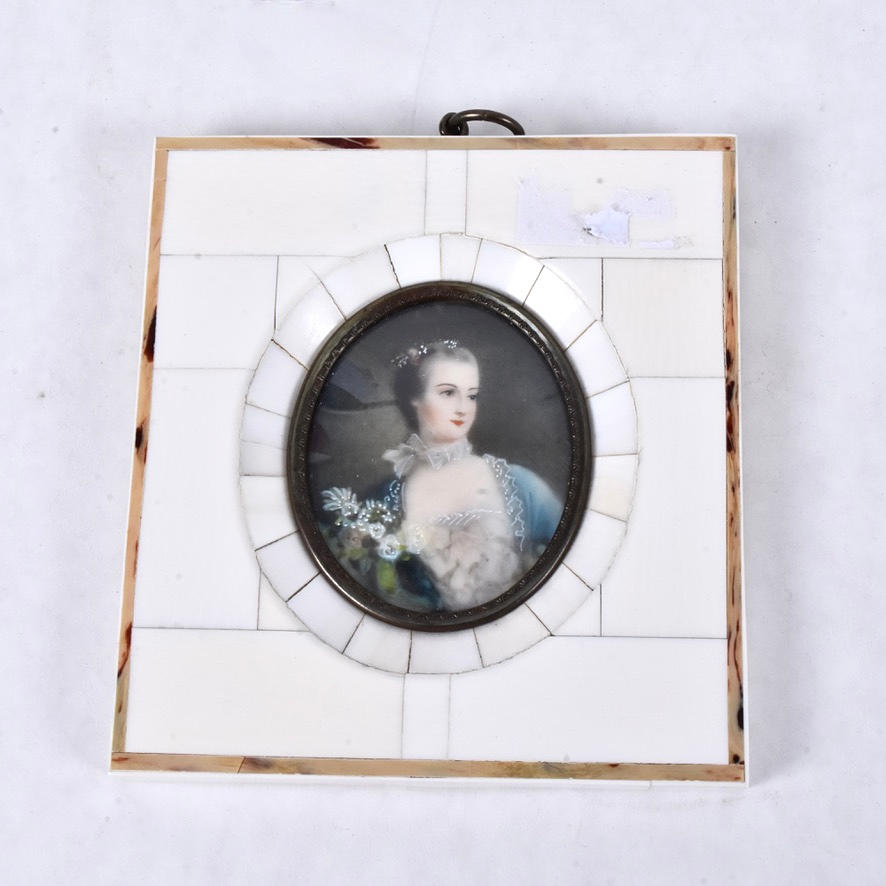 OIDENTIFIERAD KONSTNÄR. Miniature painting in bone frame.