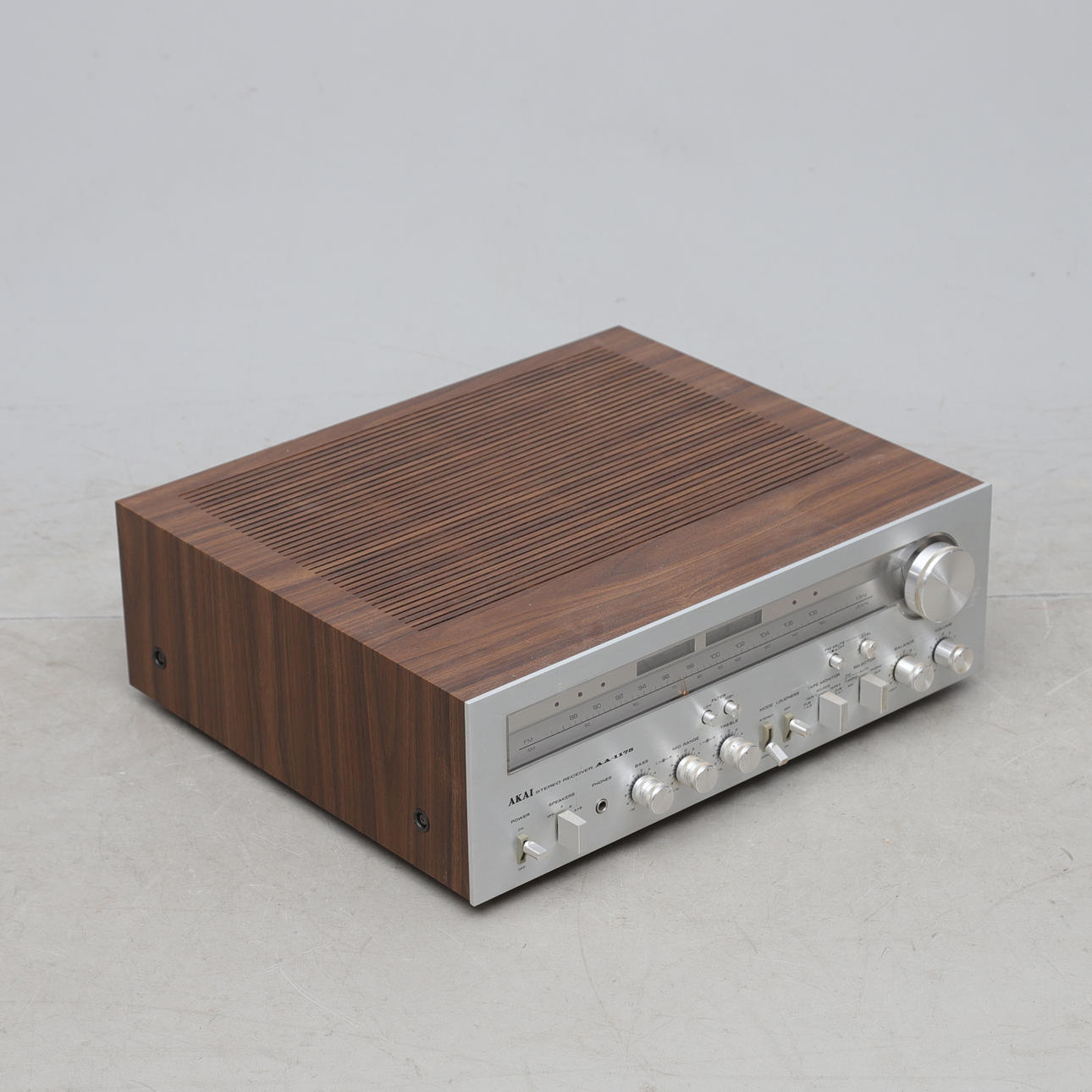 AKAI, stereomottagare, model "AA-1175", 1900-tal.