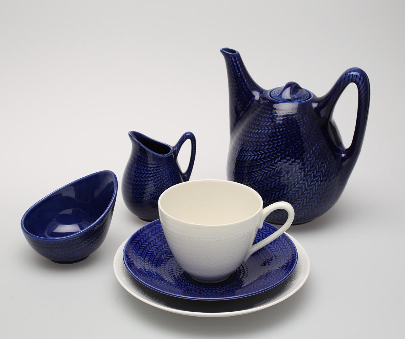 TESERVIS, Blå eld 30 delar, Hertha Bengtson, Rörstrand.