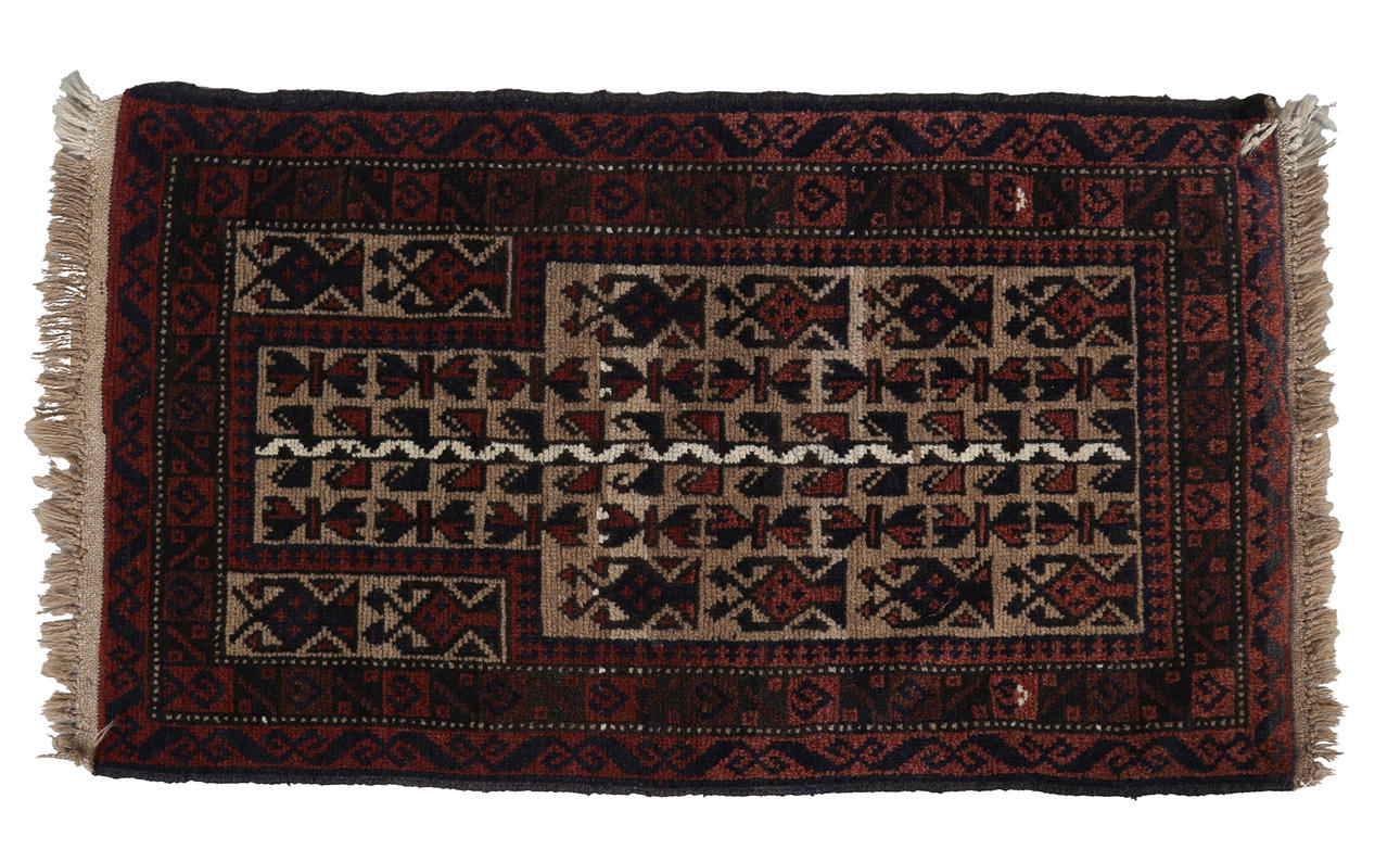 EIN BELUTSCHISCHER GEBETSTEPPICH.