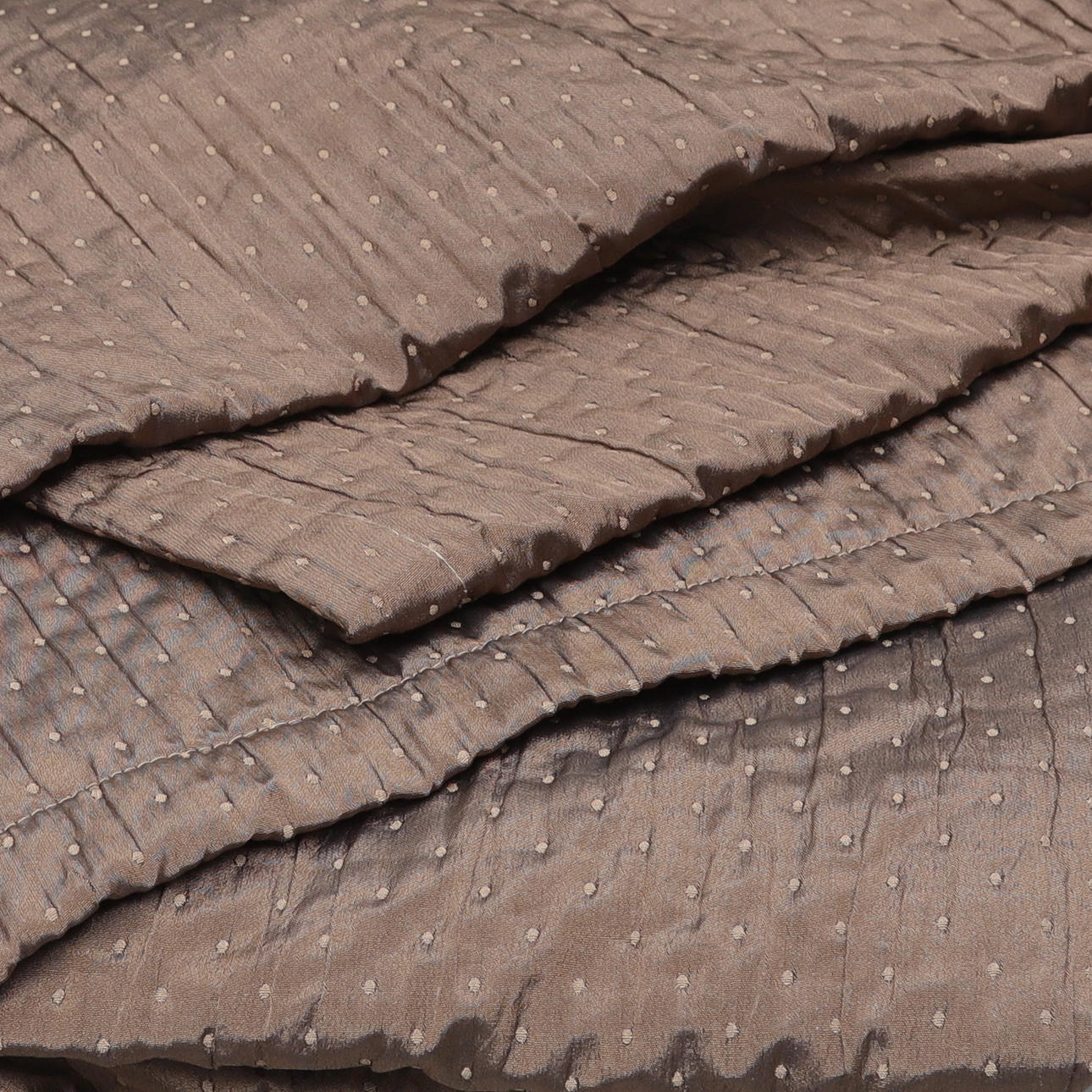 COLCHA, cama doble. Aprox. 340 x 260 cm.